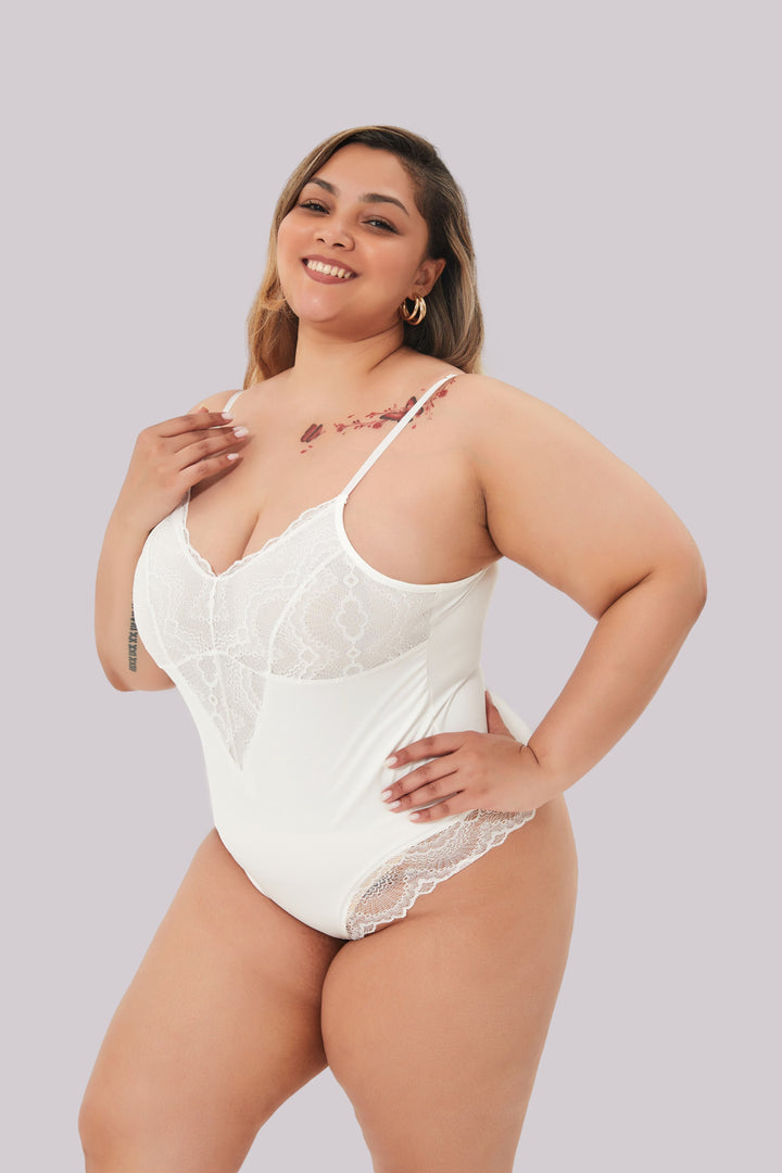 Sophie | Elegant Formande Spets Bodysuit 3