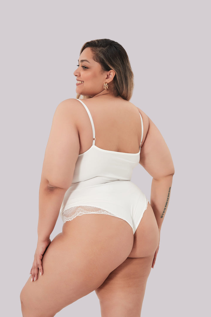 Sophie | Elegant Formande Spets Bodysuit 4