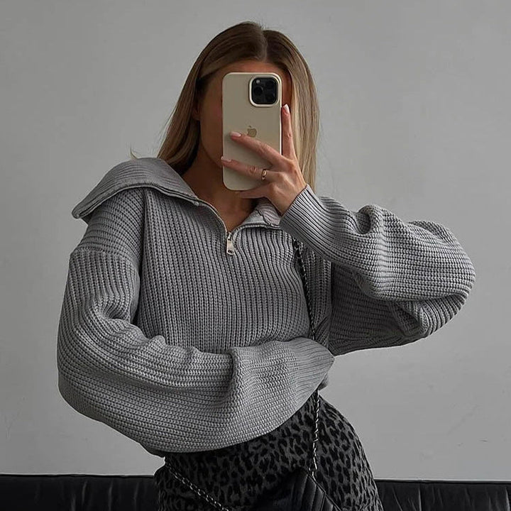 Sophie | Elegant Vit Stickad Tröja med Dragkedjekrage 1